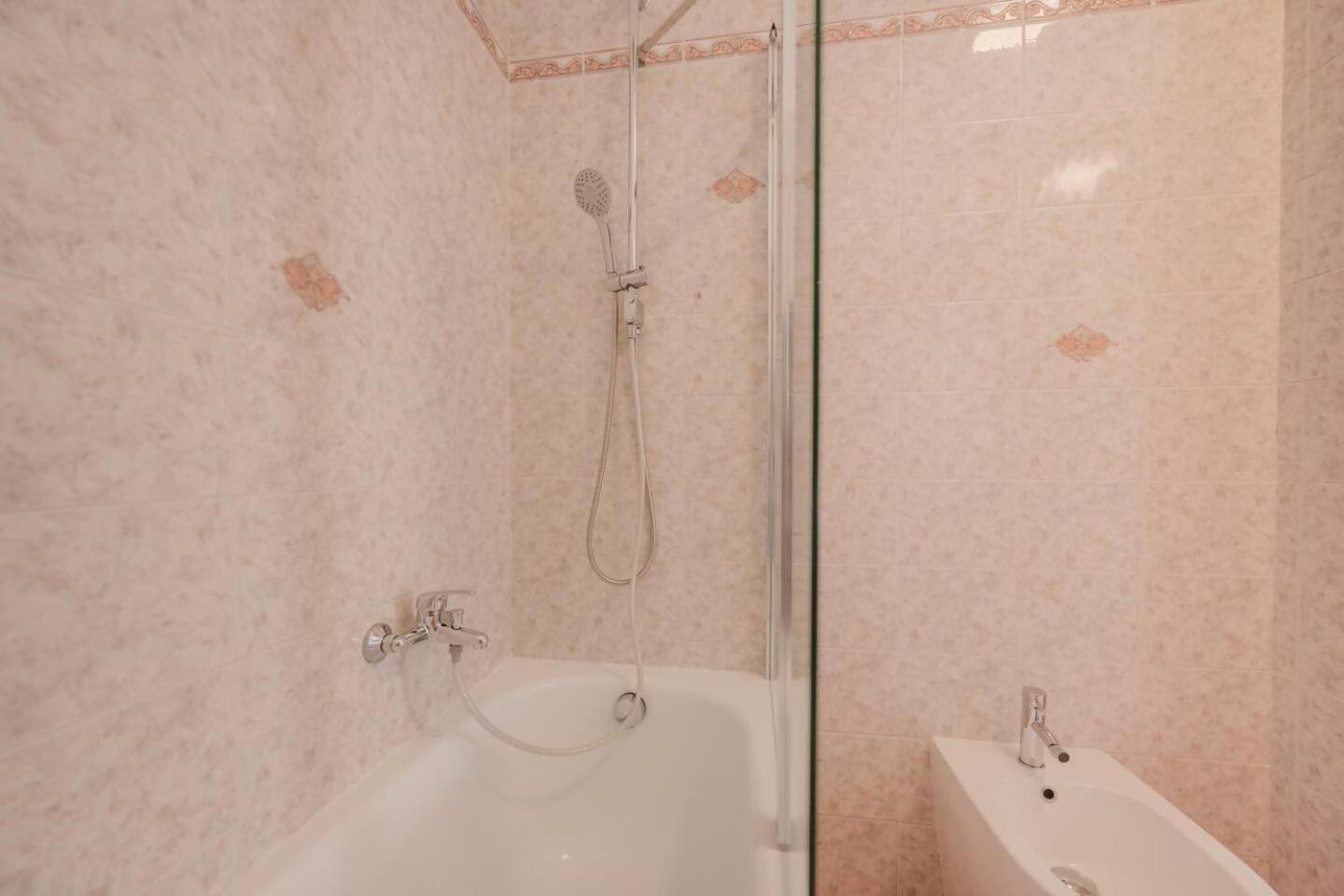 Unico 8 A 700mt Dalla Stazione Venecia