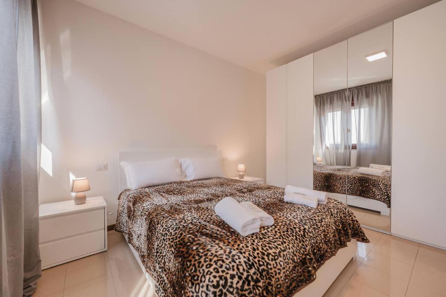 Unico 8 A 700mt Dalla Stazione Apartamento *