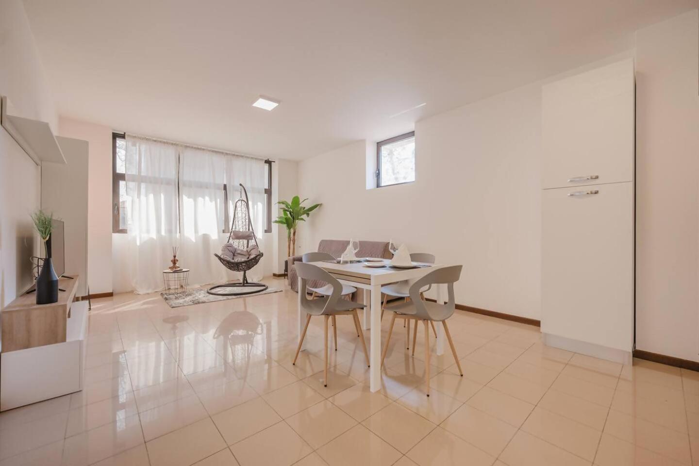Unico 8 A 700mt Dalla Stazione Apartamento Venecia